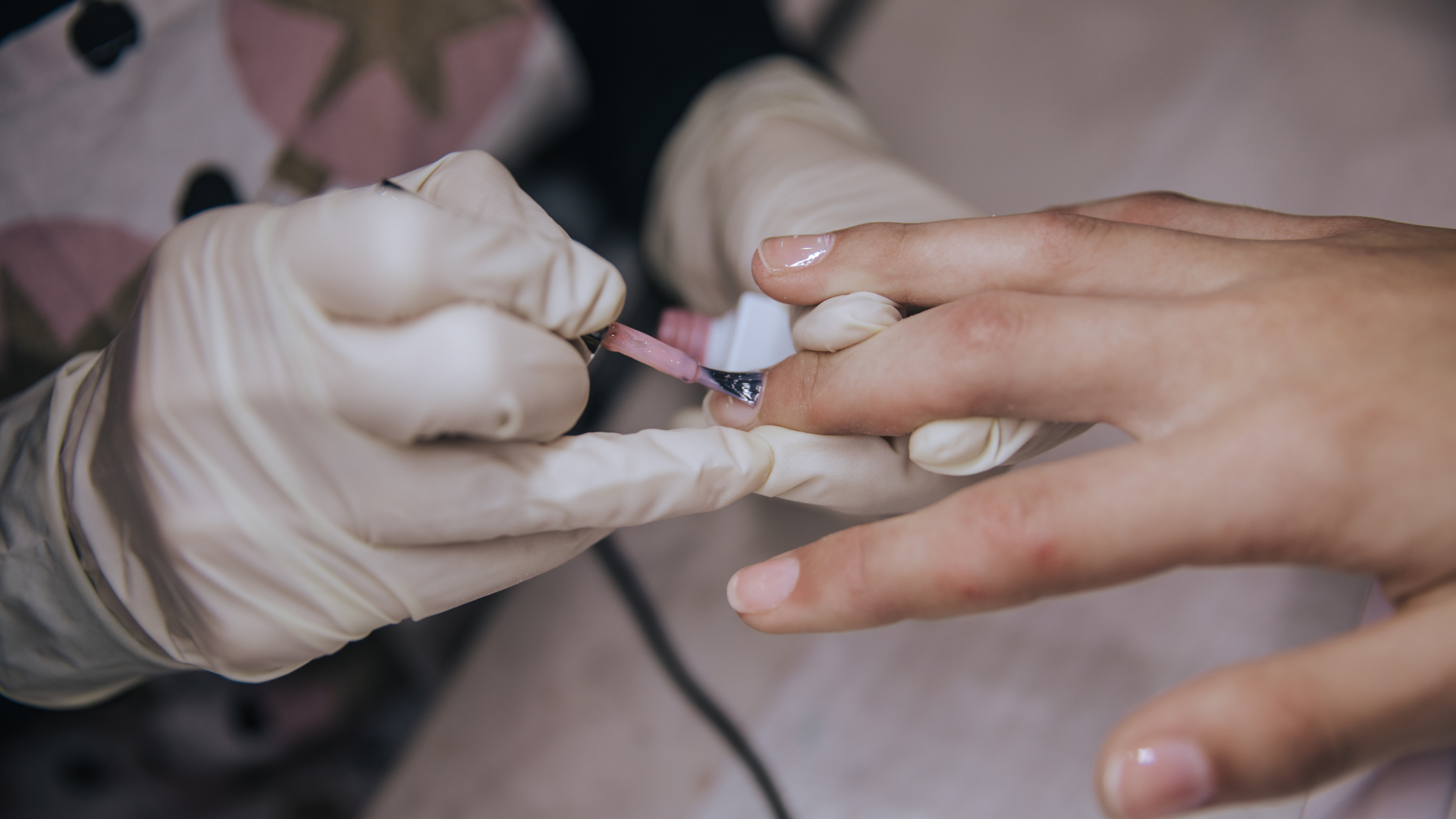 T Nails & Footspa
